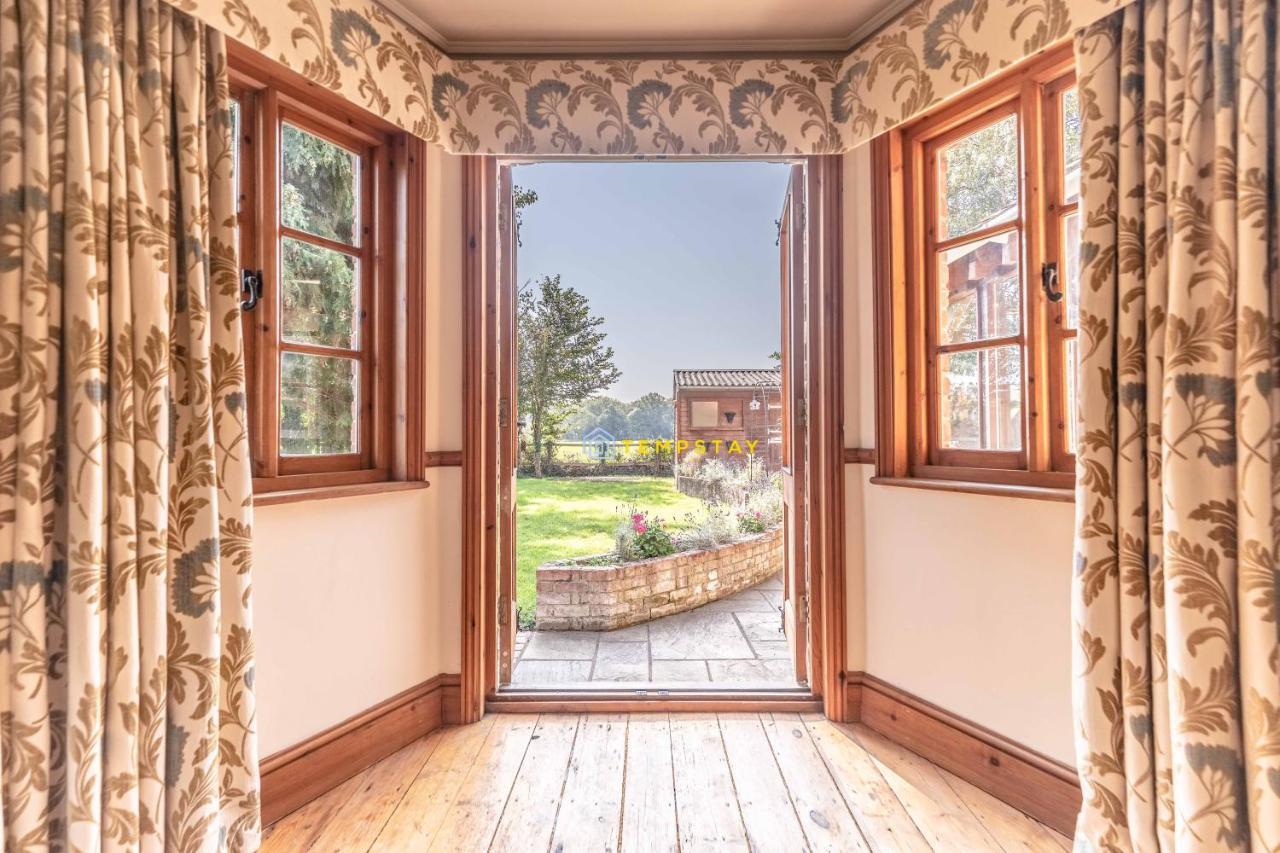Chestnut Cottage - Stunning Countryside Views! Parking, 4 Bed, 3 Bathrooms White Waltham Extérieur photo