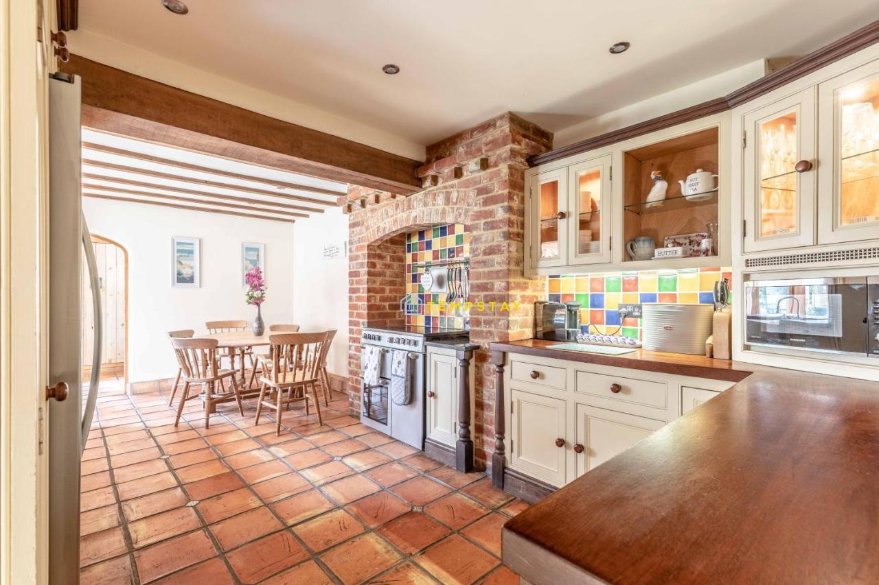 Chestnut Cottage - Stunning Countryside Views! Parking, 4 Bed, 3 Bathrooms White Waltham Extérieur photo