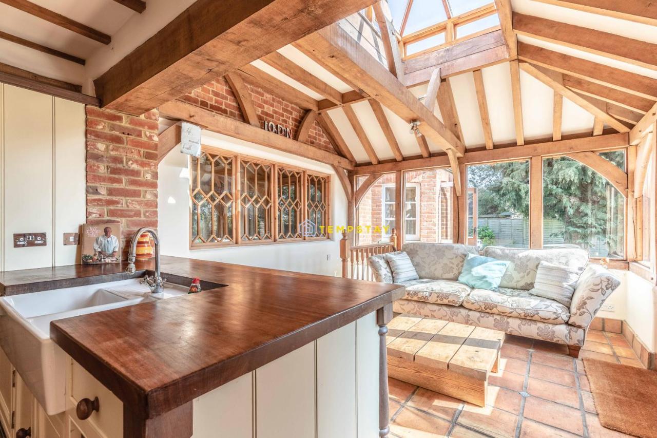 Chestnut Cottage - Stunning Countryside Views! Parking, 4 Bed, 3 Bathrooms White Waltham Extérieur photo